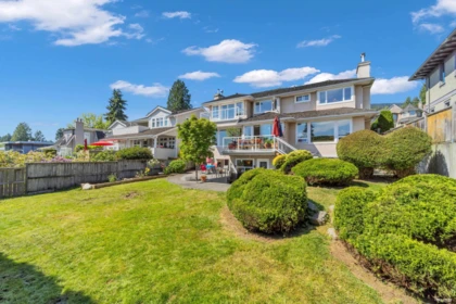 Front Yard Photo of 2322 Lawson Avenue, West Vancouver, BC