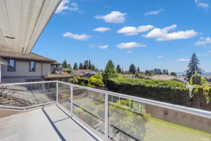 Outdoor Patio Photo of 2322 Lawson Avenue, West Vancouver, BC