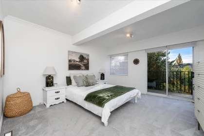 Guest Bathroom Photo of 1258 Jefferson Avenue, West Vancouver, BC