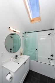 Mudroom Photo of 1258 Jefferson Avenue, West Vancouver, BC