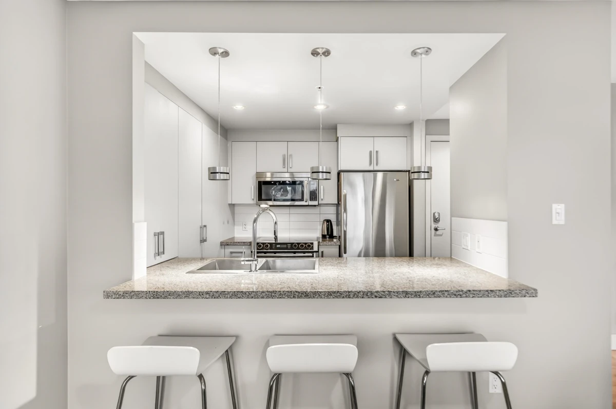 Dining Area Photo of 604 2959 Glen Drive, Coquitlam, BC