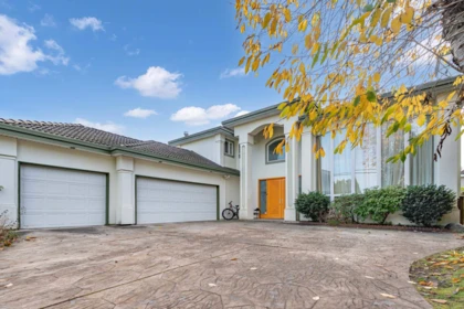 8540 Saunders Road, Richmond, BC, Richmond — Single Family Residence for sale