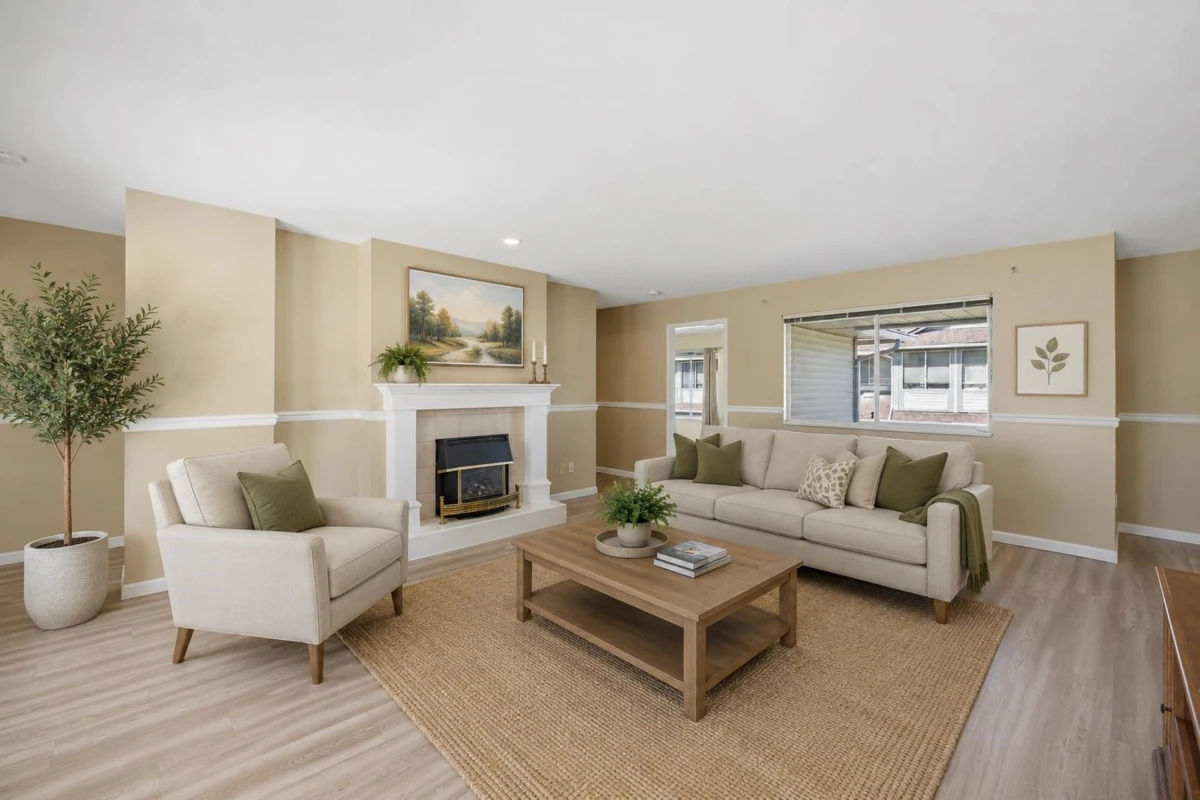Dining Area Photo of 209 13725 72a Avenue, Surrey, BC