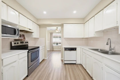 Basement Recreation Room Photo of 209 13725 72a Avenue, Surrey, BC