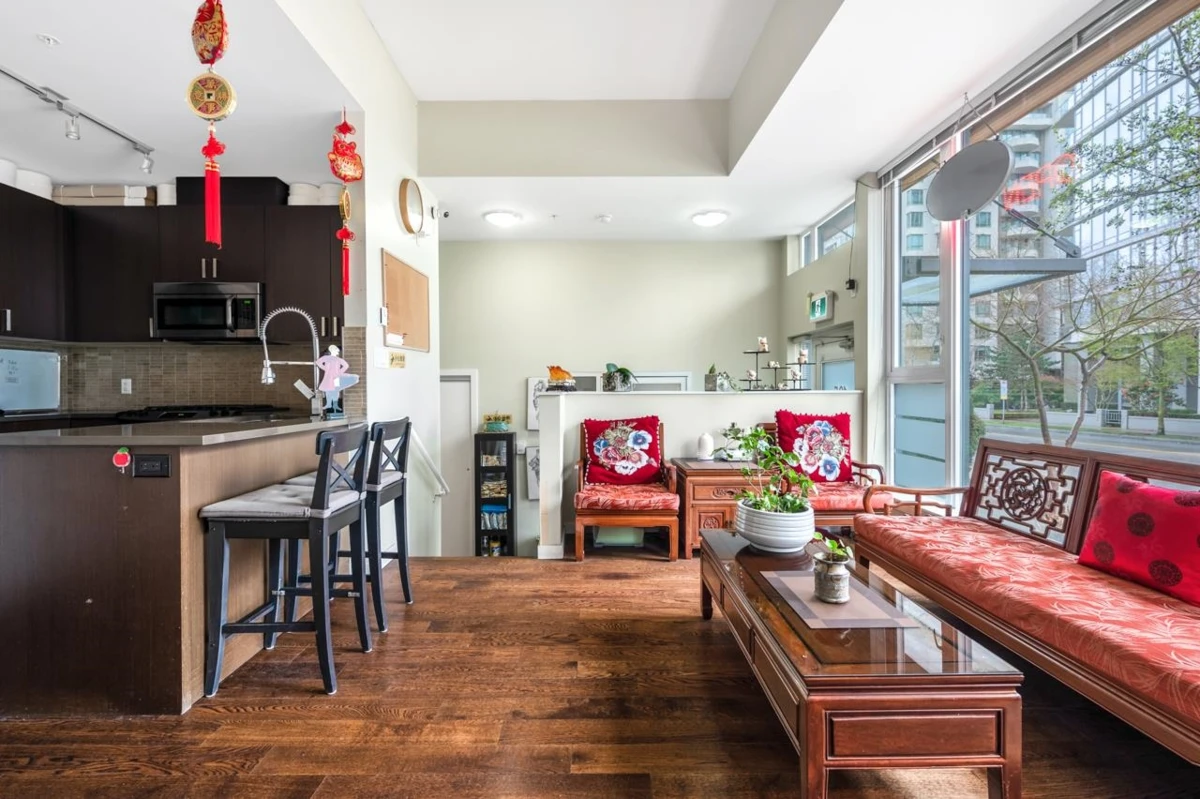 Dining Area Photo of 105 7117 ELMBRIDGE WAY, Richmond BC V6X 0J2