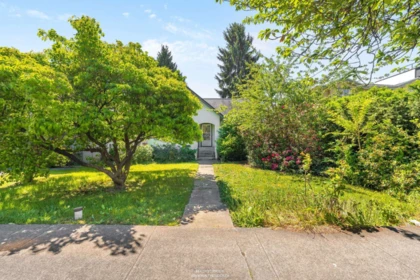 28 W King Edward Avenue, Vancouver, BC, Vancouver — Single Family Residence for sale