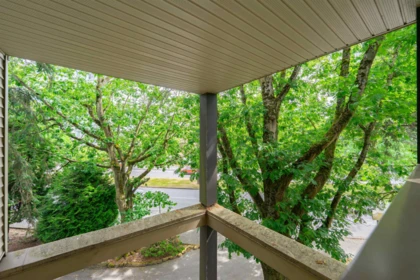 Entry Foyer Photo of 222 8231 Granville Avenue, Richmond, BC