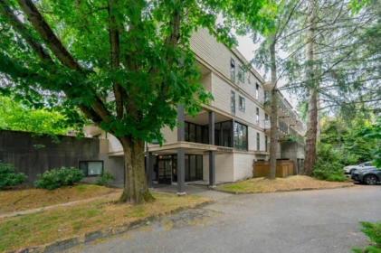 Outdoor Patio Photo of 222 8231 Granville Avenue, Richmond, BC