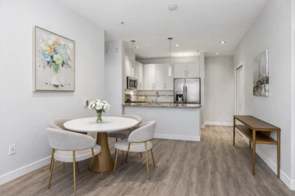 Breakfast Nook Photo of 207 116 W 23rd Street, North Vancouver, BC