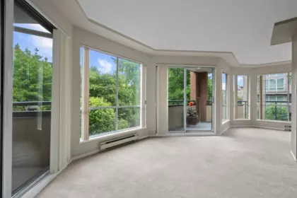 Entry Foyer Photo of 258 8600 Lansdowne Road, Richmond, BC