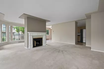 Mudroom Photo of 258 8600 Lansdowne Road, Richmond, BC