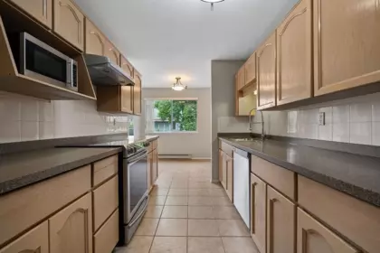 Primary Bathroom Photo of 258 8600 Lansdowne Road, Richmond, BC