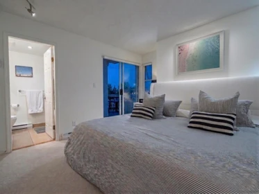Office / Den Photo of 202 2440 Haywood Avenue, West Vancouver, BC