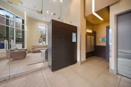 Hallway Photo of 306 2055 Yukon Street, Vancouver, BC