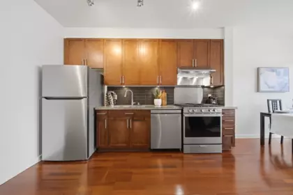 Kitchen Photo of 306 2055 Yukon Street, Vancouver, BC