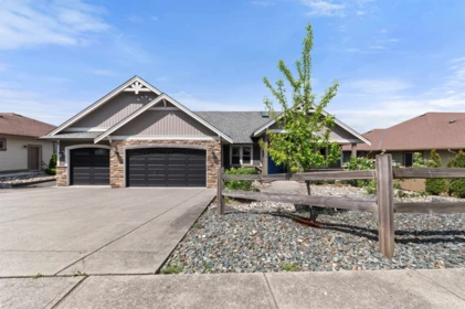 Swimming Pool Photo of 7319 Mount Thurston Drive, Chilliwack, BC
