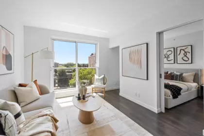 562 955 E Hastings Street, Vancouver, BC, Vancouver — Apartment/Condo for sale