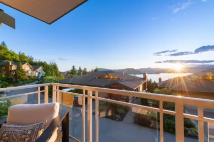 Front Yard Photo of 8674 Seascape Drive, West Vancouver, BC