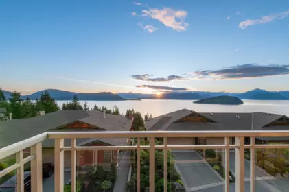 Garden / Landscaping Photo of 8674 Seascape Drive, West Vancouver, BC