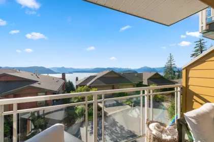 Outdoor Deck Photo of 8674 Seascape Drive, West Vancouver, BC