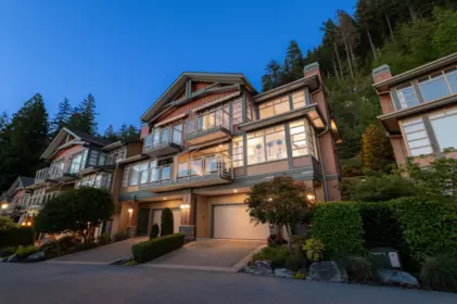 Outdoor Kitchen Photo of 8674 Seascape Drive, West Vancouver, BC