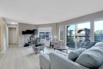 Kitchen Island Photo of 305 5664 200 Street, Langley, BC
