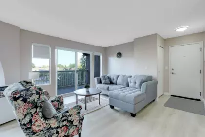 Kitchen Photo of 305 5664 200 Street, Langley, BC