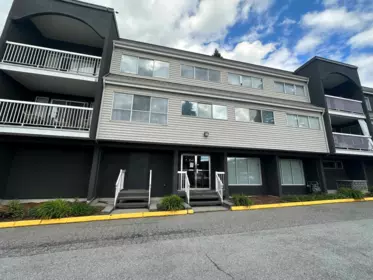 305 5664 200 Street, Langley, BC, Langley — Apartment/Condo for sale