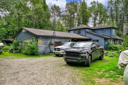 Mudroom Photo of 12478 248 Street, Maple Ridge, BC