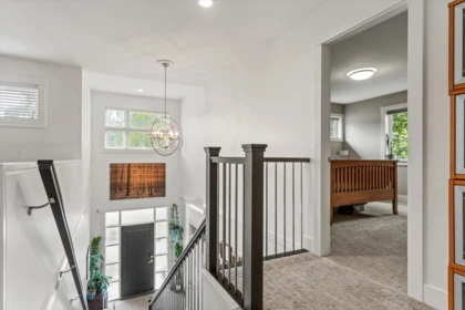 Entry Foyer Photo of 34403 Donlyn Avenue, Abbotsford, BC