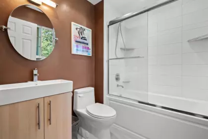 Laundry Room Photo of 1050 E 10th Avenue, Vancouver, BC
