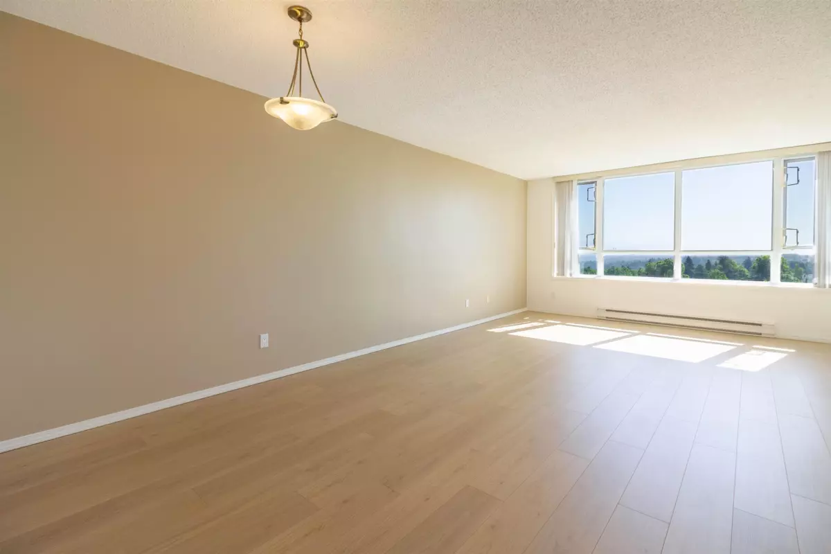 Living Room Photo of 907 6055 Nelson Avenue, Burnaby, BC