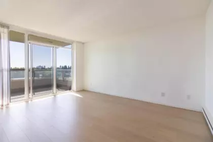 Walk-In Closet Photo of 907 6055 Nelson Avenue, Burnaby, BC
