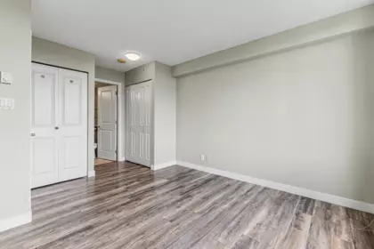Hallway Photo of 1202 3660 Vanness Avenue, Vancouver, BC