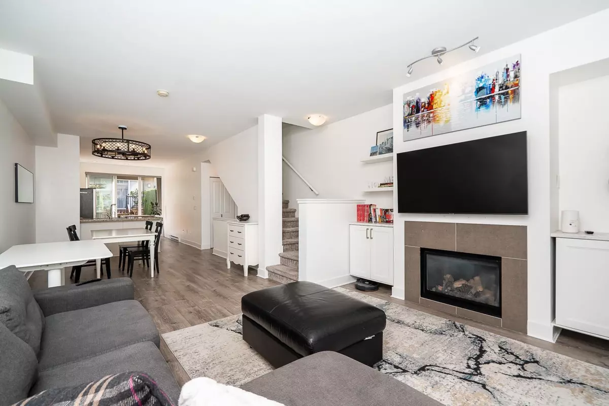 Dining Area Photo of 229 2501 161a Street, Surrey, BC