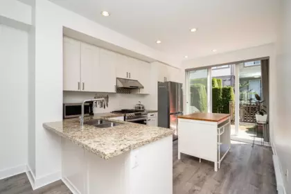 Primary Bathroom Photo of 229 2501 161a Street, Surrey, BC