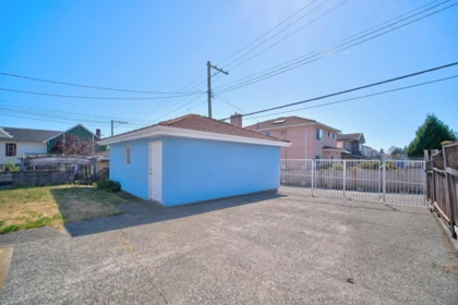 Laundry Room Photo of 7275 Victoria Drive, Vancouver, BC