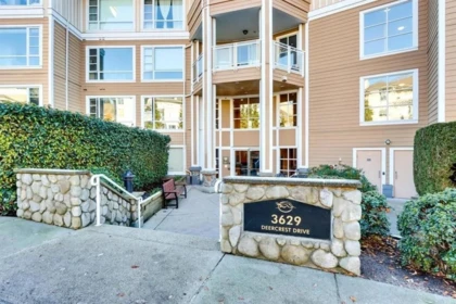 422 3629 Deercrest Drive, North Vancouver, BC, North Vancouver — Apartment/Condo for sale