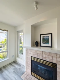Kitchen Island Photo of 422 3629 Deercrest Drive, North Vancouver, BC