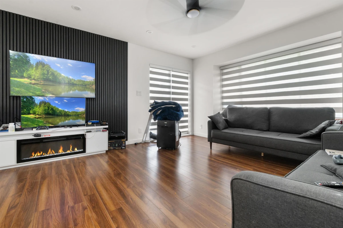Dining Area Photo of 1006 1750 Mckenzie Road, Abbotsford, BC