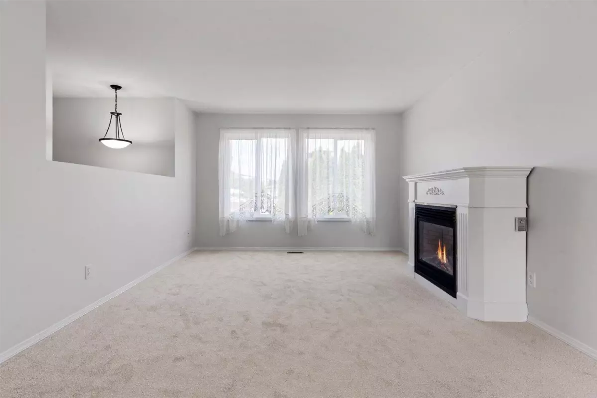 Dining Area Photo of 45322 Balmoral Avenue, Chilliwack, BC