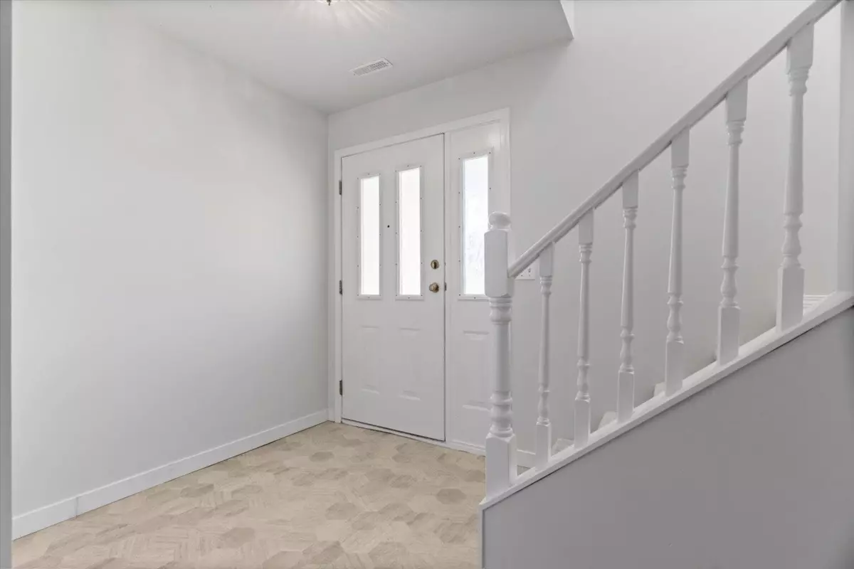 Family Room Photo of 45322 Balmoral Avenue, Chilliwack, BC