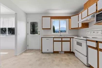 Pantry Photo of 45322 Balmoral Avenue, Chilliwack, BC