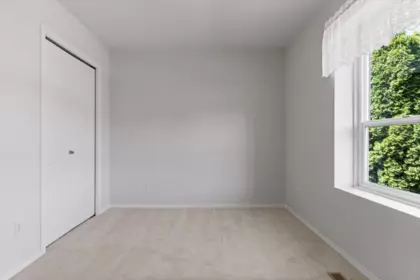 Powder Room Photo of 45322 Balmoral Avenue, Chilliwack, BC