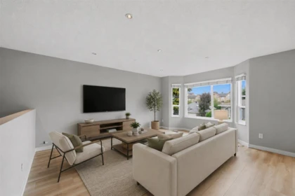 Breakfast Nook Photo of 2270 Irvine Avenue, Port Coquitlam, BC