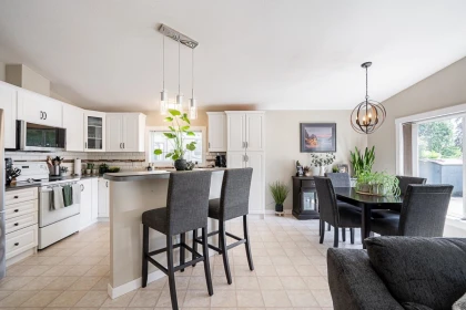 Kitchen Photo of 14 23141 72 Avenue, Langley, BC