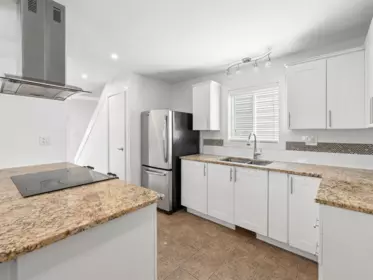 227 W 5th Street, North Vancouver, BC, North Vancouver — Single Family Residence for sale