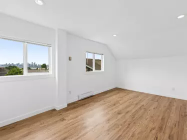 Hallway Photo of 227 W 5th Street, North Vancouver, BC