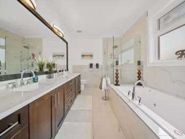 Powder Room Photo of 20574 71 Avenue, Langley, BC