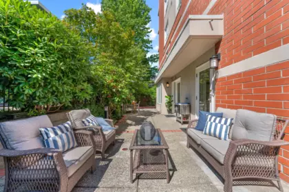 102 2128 W 43rd Avenue, Vancouver, BC, Vancouver — Apartment/Condo for sale